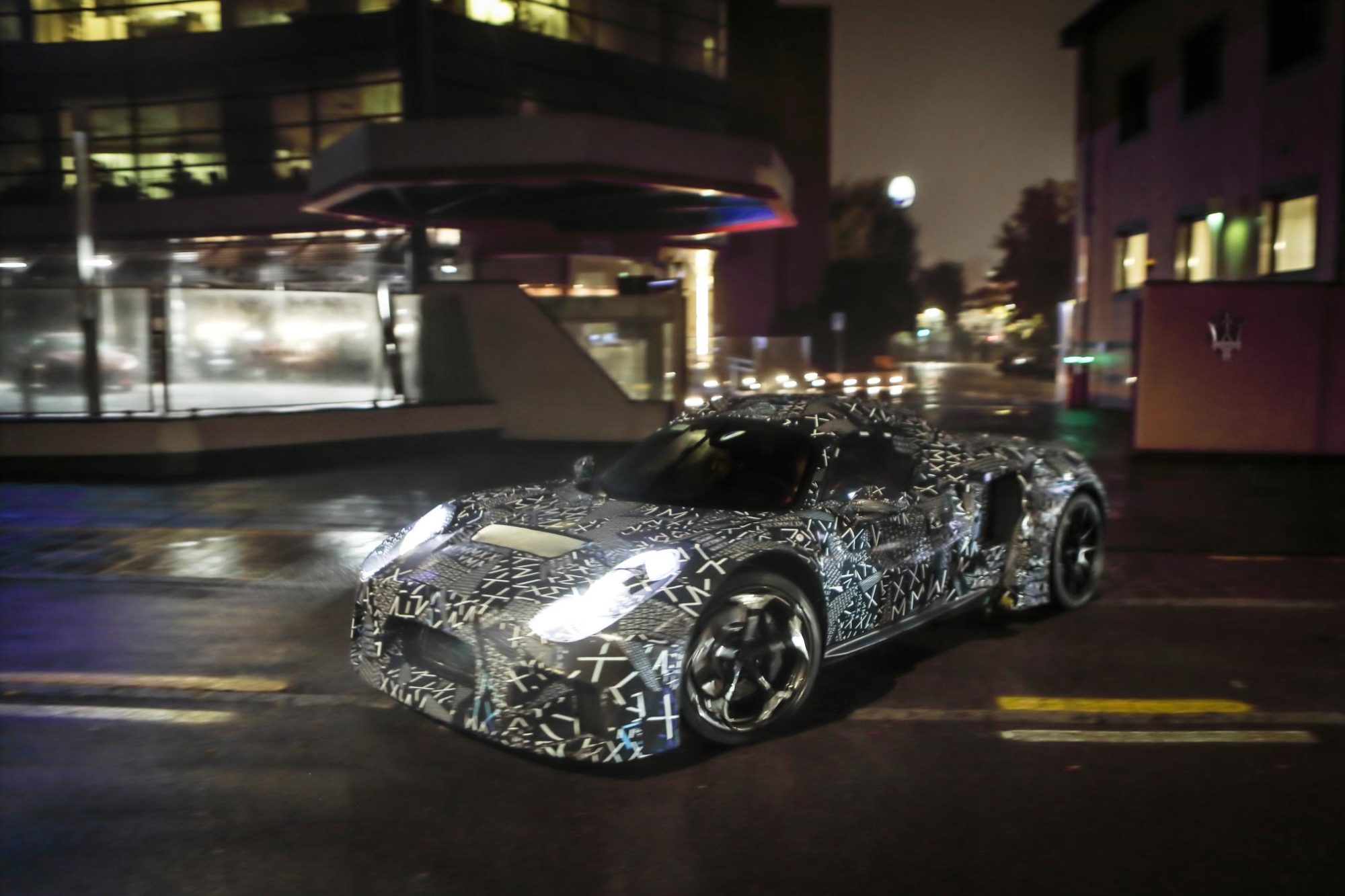 Maserati publie quelques photos d’un nouveau prototype